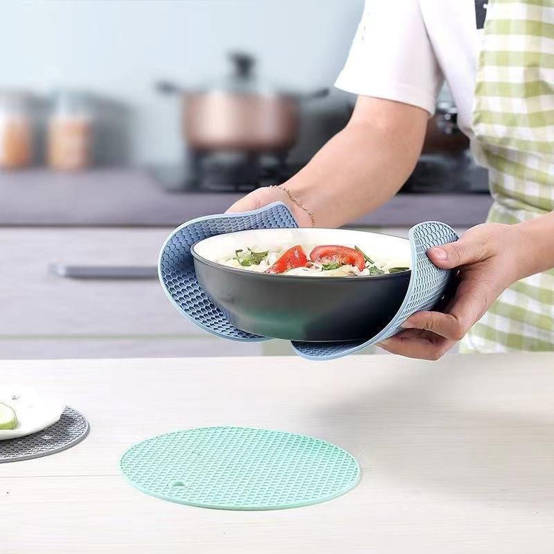 แผ่นรองกันความร้อนซิลิโคนลายรั - Commercial Kitchen Table บทวิจารณ์และราคา